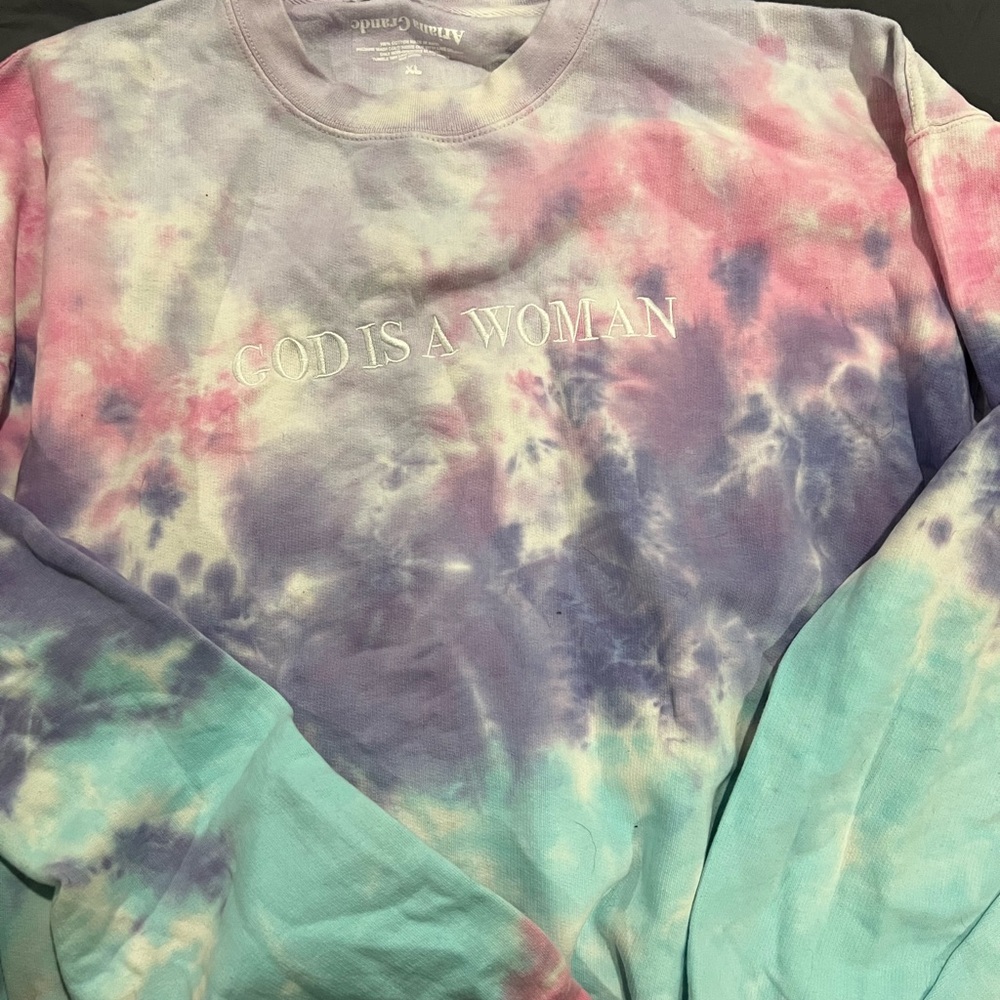 God is a woman crewneck Ariana Grande